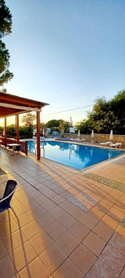 Pefkos Filoxenia Aparthotel Πεύκος Εξωτερικό φωτογραφία