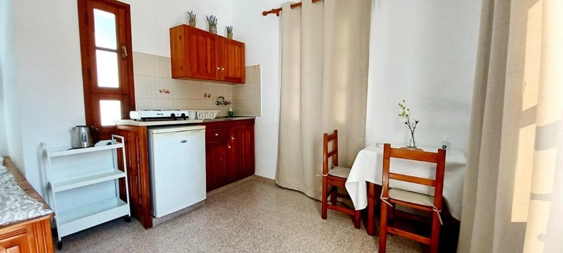 Pefkos Filoxenia Aparthotel Πεύκος Εξωτερικό φωτογραφία