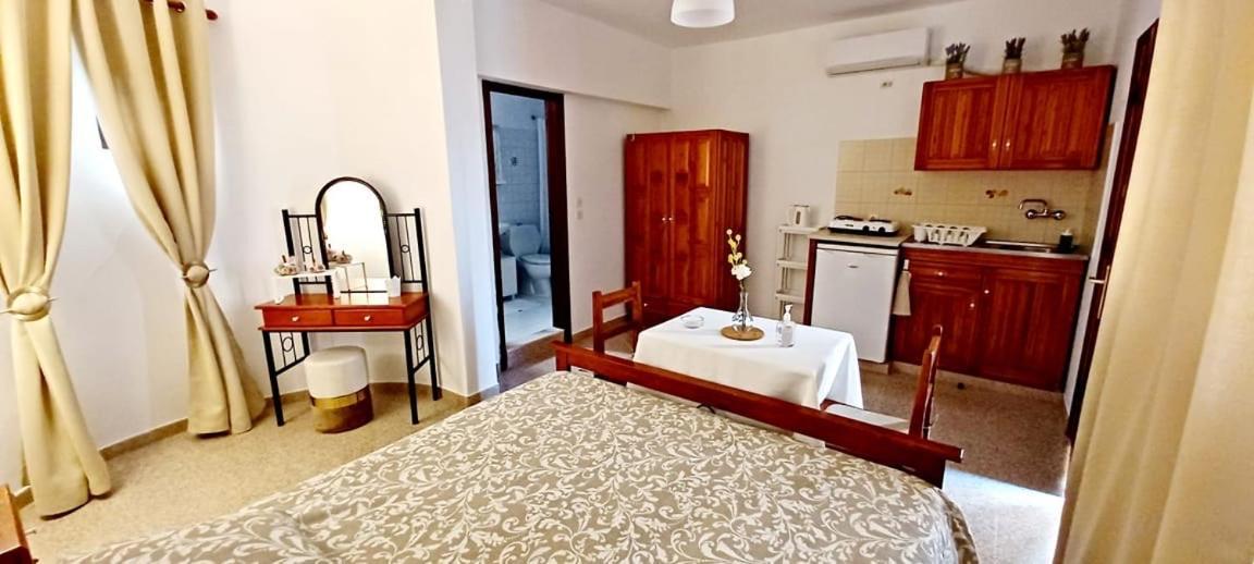 Pefkos Filoxenia Aparthotel Πεύκος Εξωτερικό φωτογραφία