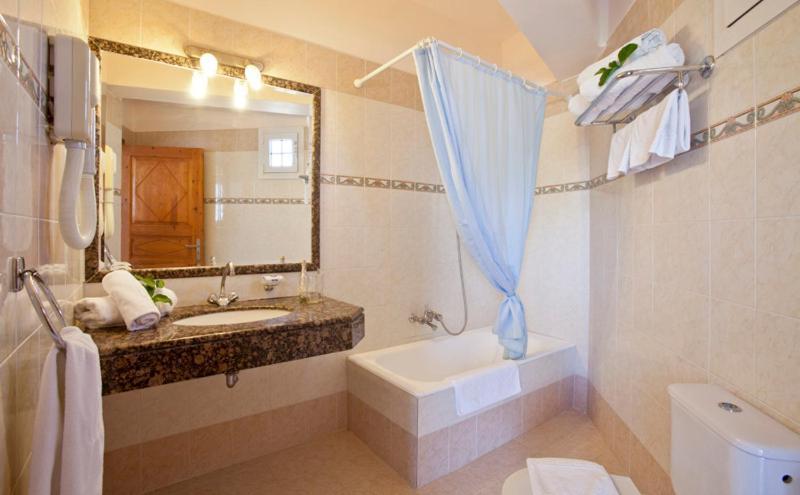Pefkos Filoxenia Aparthotel Πεύκος Δωμάτιο φωτογραφία