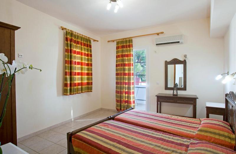 Pefkos Filoxenia Aparthotel Πεύκος Δωμάτιο φωτογραφία