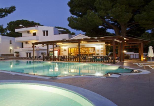Pefkos Filoxenia Aparthotel Πεύκος Εξωτερικό φωτογραφία